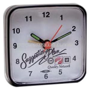 Travel alarm clock with white dial