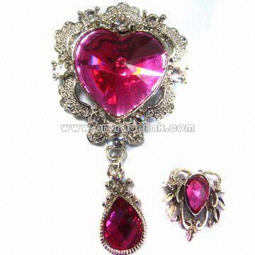 Brooch with Pink Stone