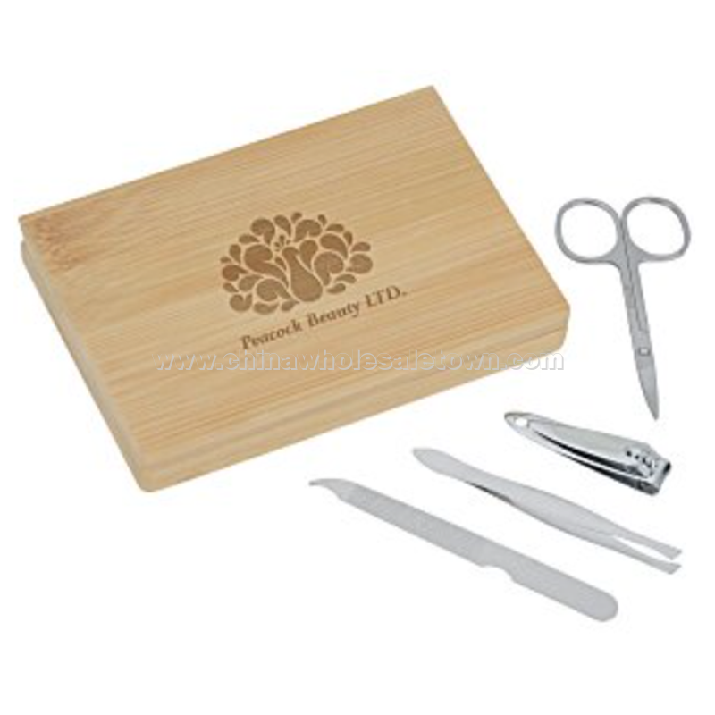 Manicure Set in Bamboo Case