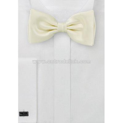 Bow tie Pretied bowtie in light yellow