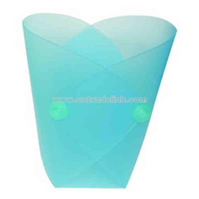 Pen holder with flower petals shape