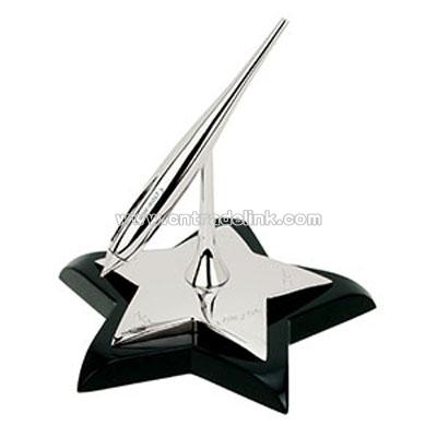 Neri II - Pen Stand