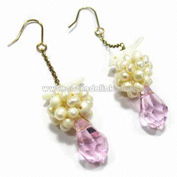 Fashionable Pearl Earrings