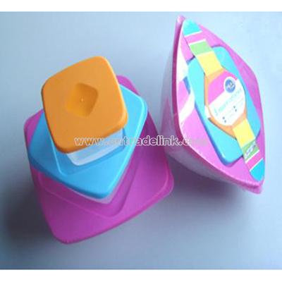 plastic food container